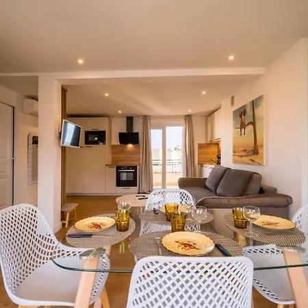 Apartamento Skyview - Central, Cocooning Avec Terrasse Et Parking