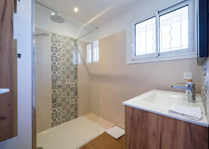 Daire Skyview - Central, Cocooning Avec Terrasse Et Parking Antibes